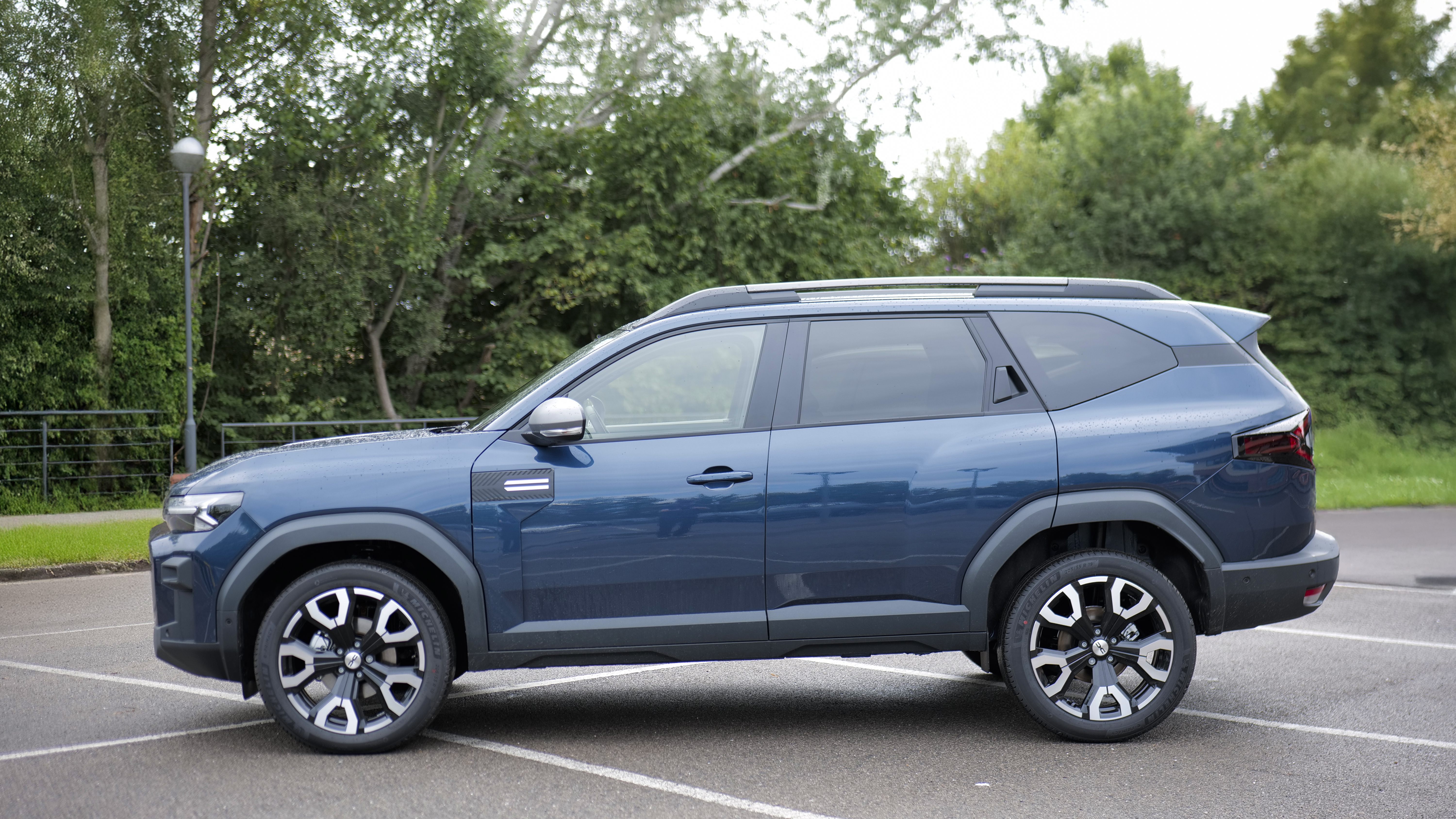 DACIA BIGSTER ESTATE 1.8 Hybrid 155 Expression 5dr Auto